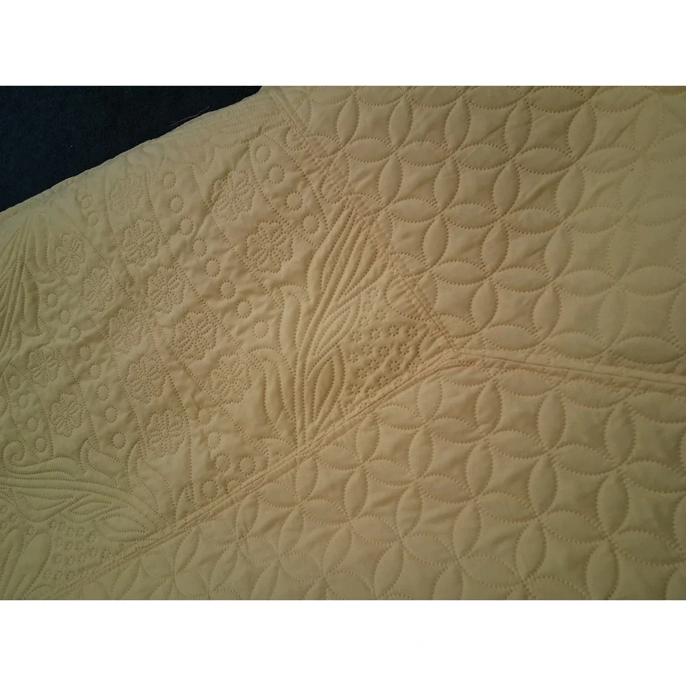 King Bedspread 2 Shams Yellow Pujiang Baoying Floral Embossed Scalloped Edge